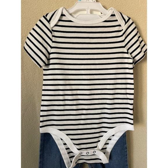 Cat & Jack Striped Single, Lil' Sneaker Single & Cat & Jack Jean Pants 3-Pc Set - Picture 3 of 11